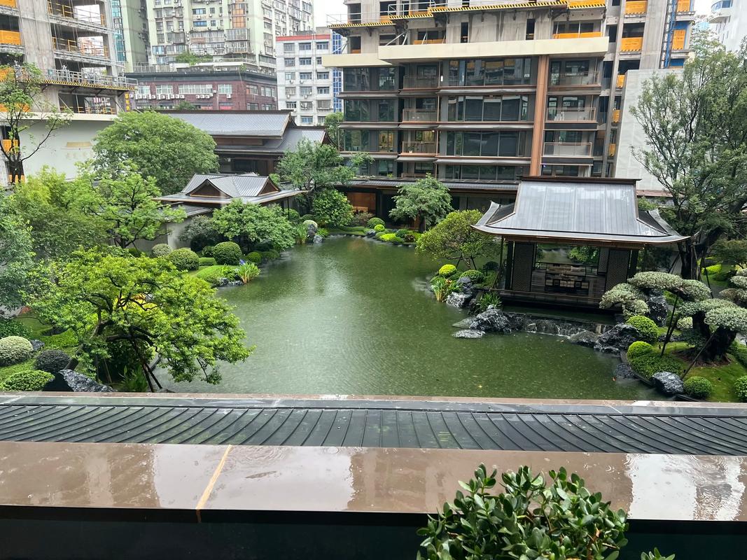 旅游目的地置业全攻略:旅居自住与房屋改造的避坑要点及长远考量
